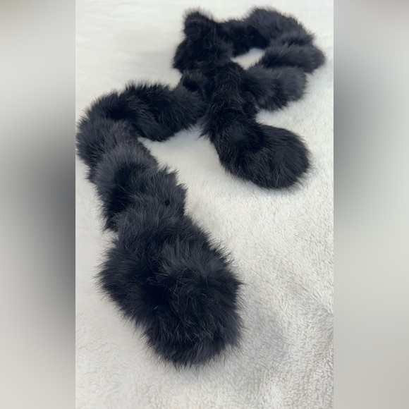 Mid Century Style Rabbit Fur Scarf with Loop - Picture 2 of 3